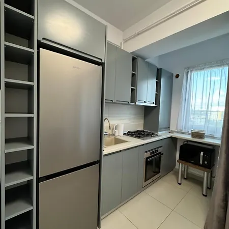 Lazar Studio Apartment - Palas Center Iasi Exterior photo